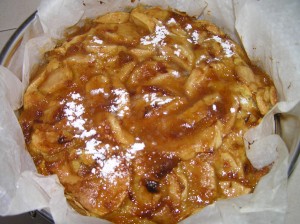 torta soffice di yogurt con mele